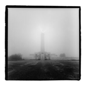 Brume au phare de Goulphar