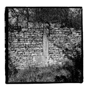 Mur du château de Rully